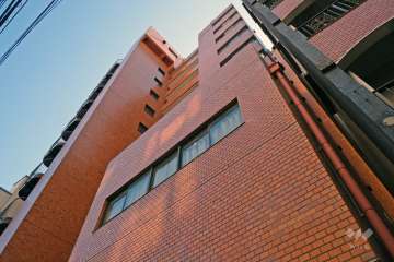 ライオンズマンション三宝徳の外観（北東側から）