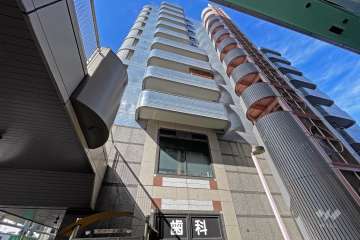 サンタワーズAの外観（北東側から）