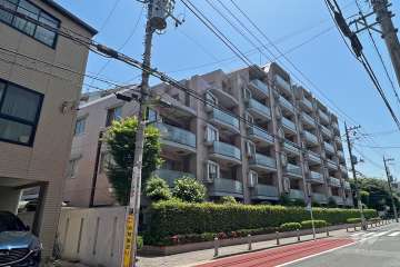 オーベル三軒茶屋dRの外観（北西側から）