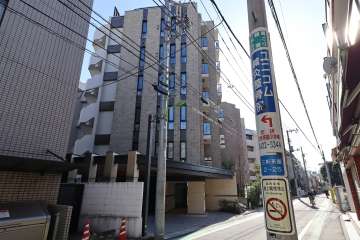 ディアナコート三軒茶屋の外観（北東側から）