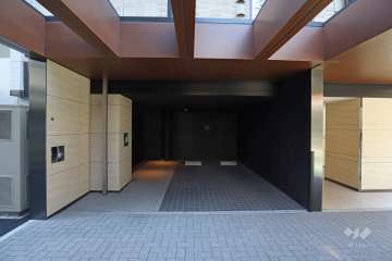 敷地内駐車場（屋内平面式）