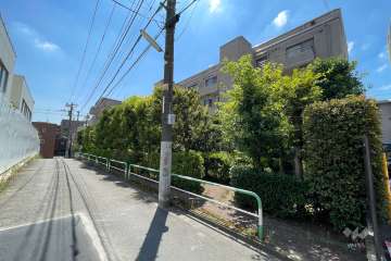 三軒茶屋パークマンションの外観（北西側から）