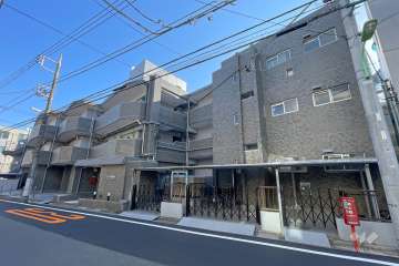 三軒茶屋ダイヤモンドマンションの外観（南西側から）