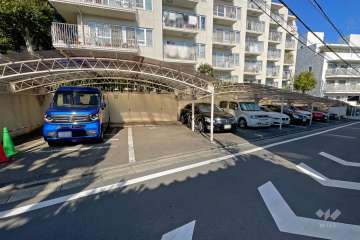 敷地内駐車場（屋外平面式）