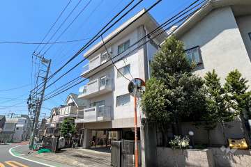 三洋マンションの外観(東側から)