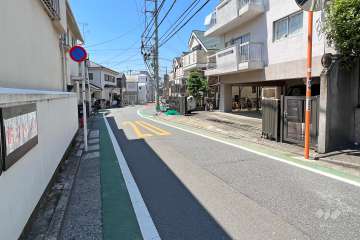 敷地南東側の前面道路　