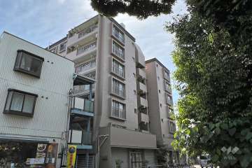 パラスト若林公園の外観(北東側から)