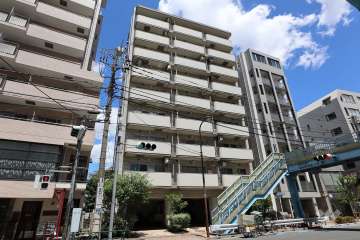 中銀若林マンシオンの外観（南側から）