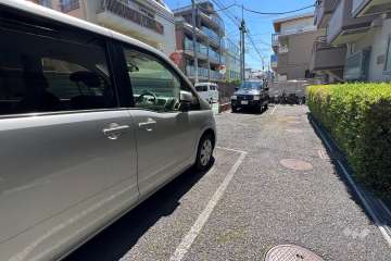 敷地内駐車場(屋外平面式)