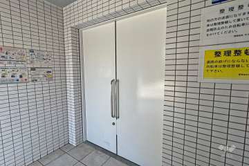 駐輪場出入り口