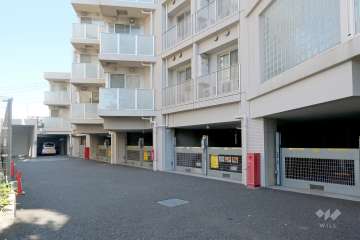 敷地内駐車場（屋内機械式・屋内平面式）