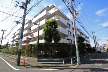 センターハイツ梅ヶ丘の外観(南東側から)