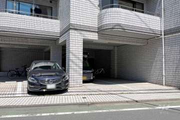 敷地内駐車場（屋外平面式・屋内平面式）