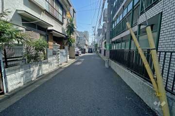 敷地北側前面道路