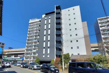 ステージファースト明大前アジールコート外観(南から)