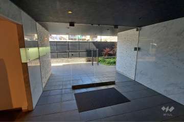 エントランス出入り口