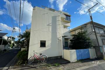 パークハイツ東松原の外観（北側から）