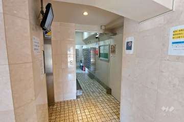 エントランス（共用ポスト）