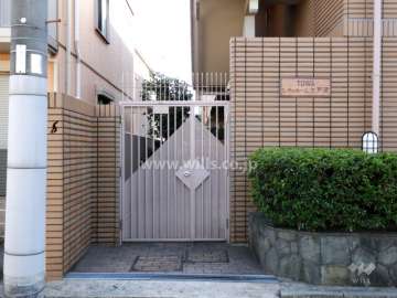 自転車置場の出入り口