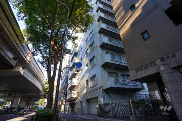 マンション第二明大前の外観（北西側から）