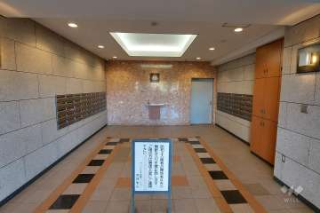 エントランスホール