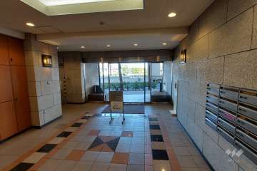 エントランスホール