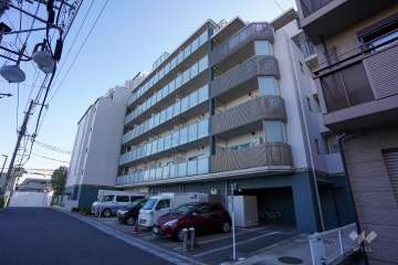 ベリスタ下高井戸駅前の外観（北東側から）