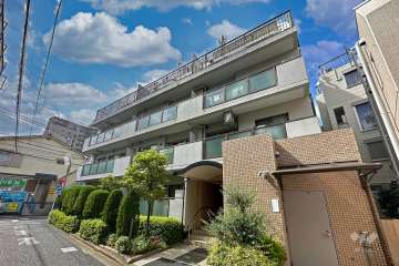 コープ野村明大前の外観（南東側から）