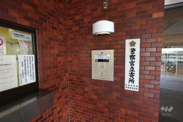 エントランスはオートロック付きです。