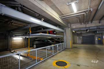 敷地内駐車場（屋内機械式）