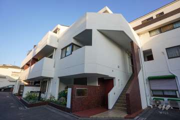 松原３２７ハウスの外観（北西側から）