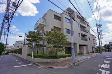 松原ヒルサイドテラスの外観（北西側から）