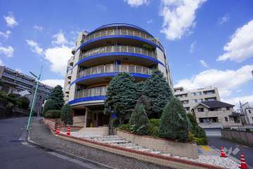 アルシオンコート松原の外観（南東側から）