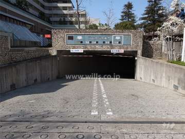 駐車場入口