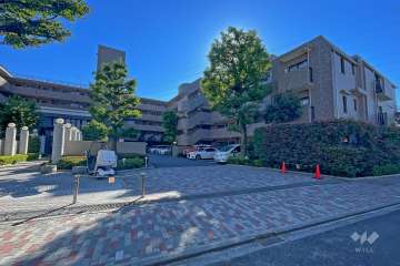 グランクレスト上祖師谷の外観（北東側から）