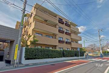 千歳烏山シティハウスの外観（南西側から）