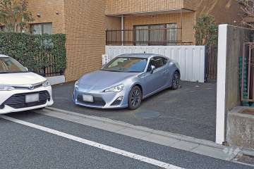 敷地内駐車場（屋外平面式）