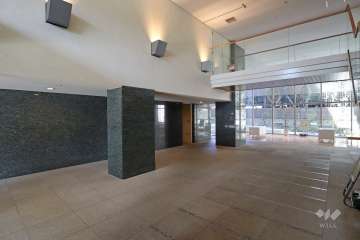 エントランスホール