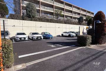 駐車場の出入り口