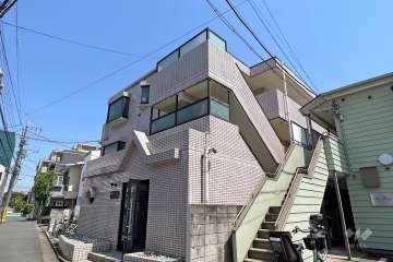 スカイコート世田谷上馬の外観(北西側から)