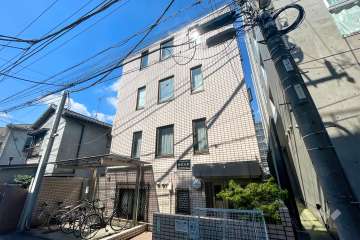 パーソネージュ駒沢大学の外観（東側から）　