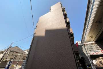 菱和パレス上馬の外観（南側から）