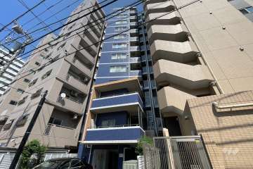 ステージファースト三軒茶屋アジールコート2の外観（西側から）