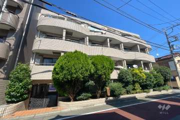 レジダンス・イン・三軒茶屋の外観（南西側から）