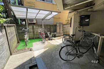 駐輪場（屋根付き）