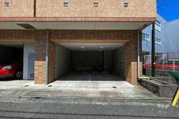 敷地内駐車場（屋内平面式）