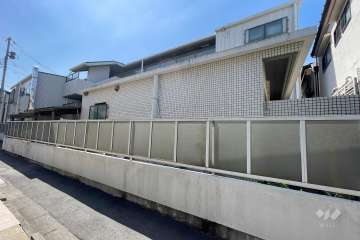 コスモ上馬の外観（北西側から）