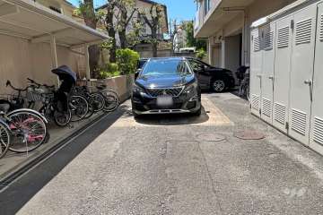 敷地内駐車場（屋内平面式）