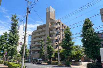 上馬ハイツの外観（北西7側から）