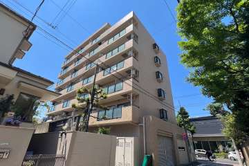 上馬ハイツの外観（南東側から）